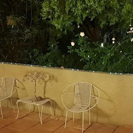 Gabbys Cottage Guesthouse Bloemfontein Exteriör bild