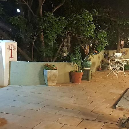 Gabbys Cottage Guesthouse Bloemfontein Exteriör bild
