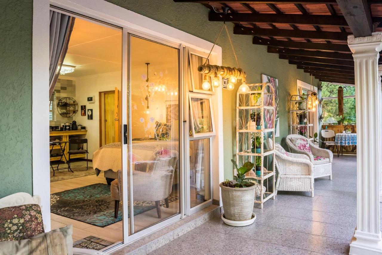 Gabbys Cottage Guesthouse Bloemfontein Exteriör bild