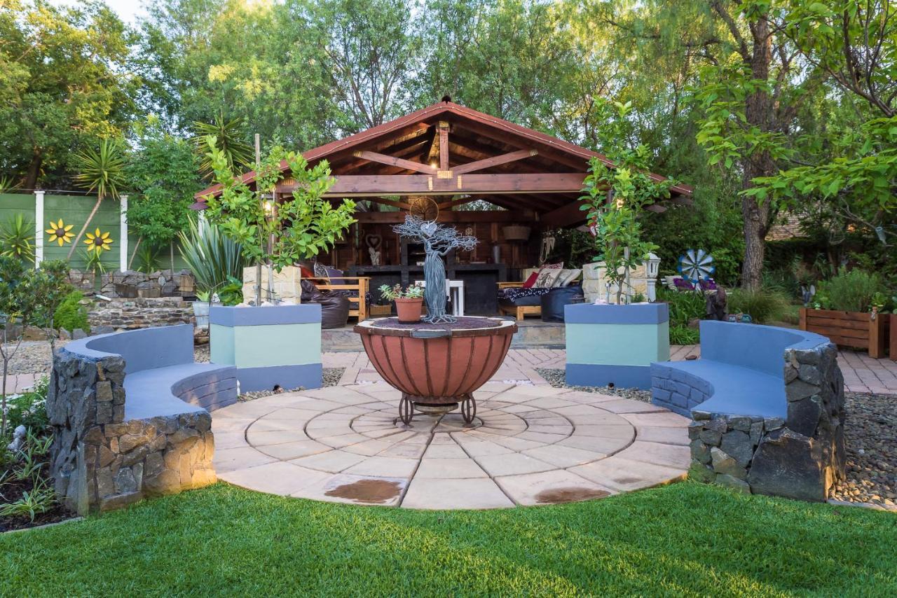 Gabbys Cottage Guesthouse Bloemfontein Exteriör bild