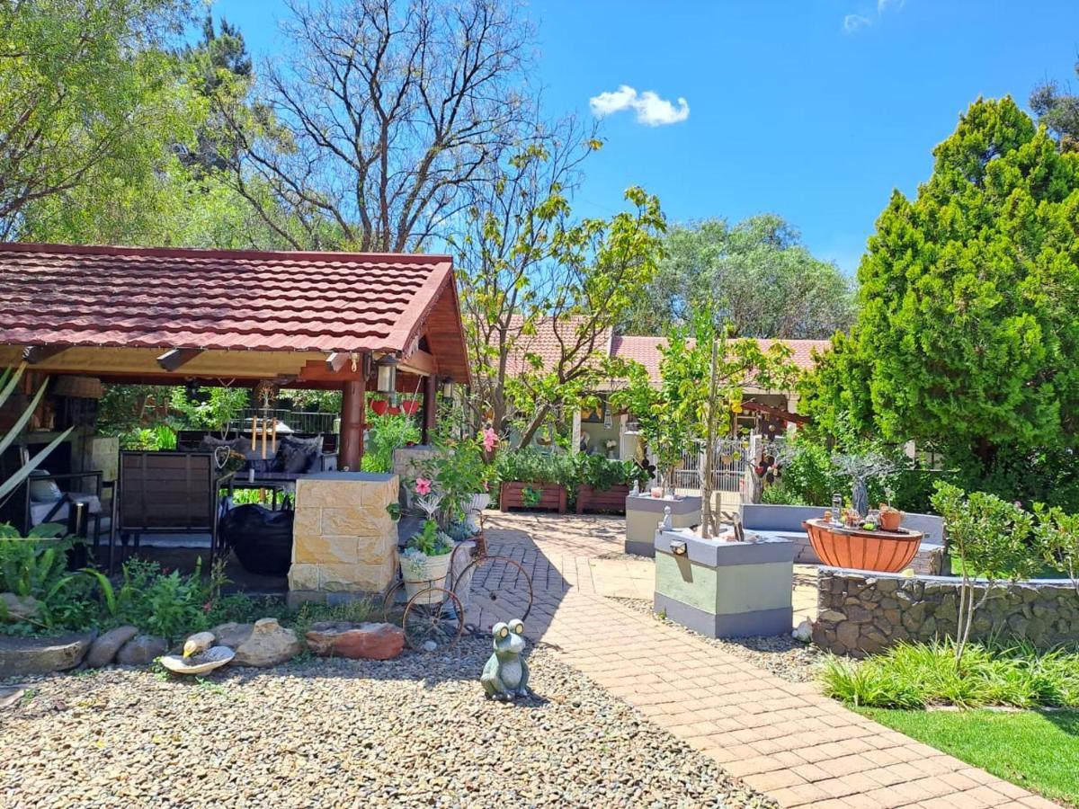 Gabbys Cottage Guesthouse Bloemfontein Exteriör bild