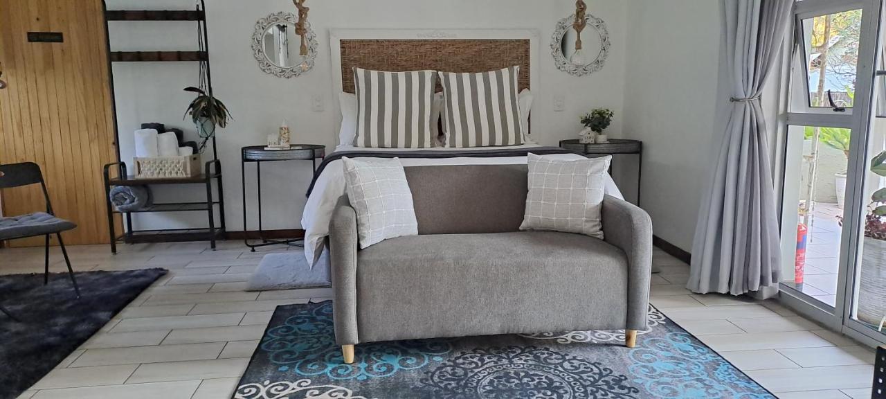 Gabbys Cottage Guesthouse Bloemfontein Exteriör bild