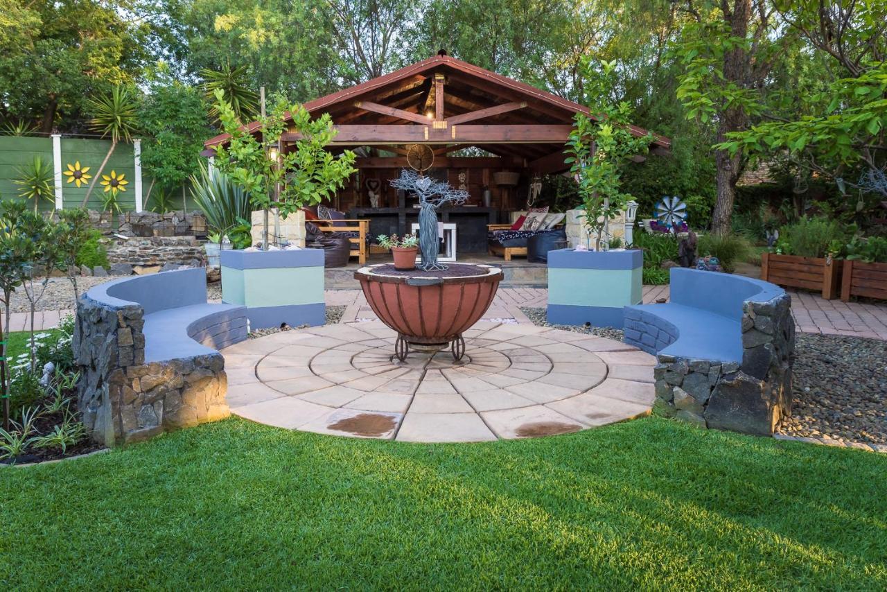Gabbys Cottage Guesthouse Bloemfontein Exteriör bild